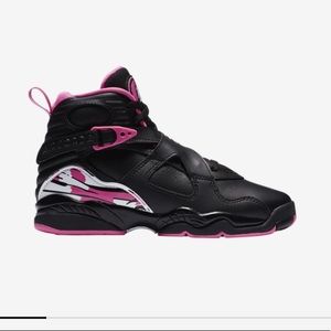 Jordan Retro 8
Girls' Grade School Sz.6.5Y